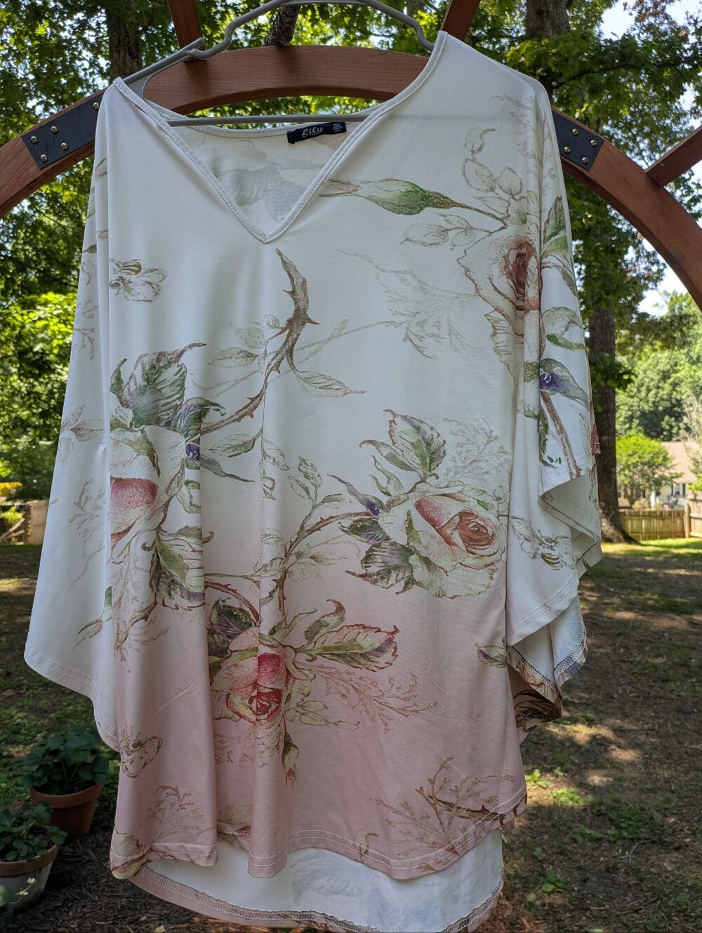 Floral V-Neck Tunic Top with Pink Roses Size XL